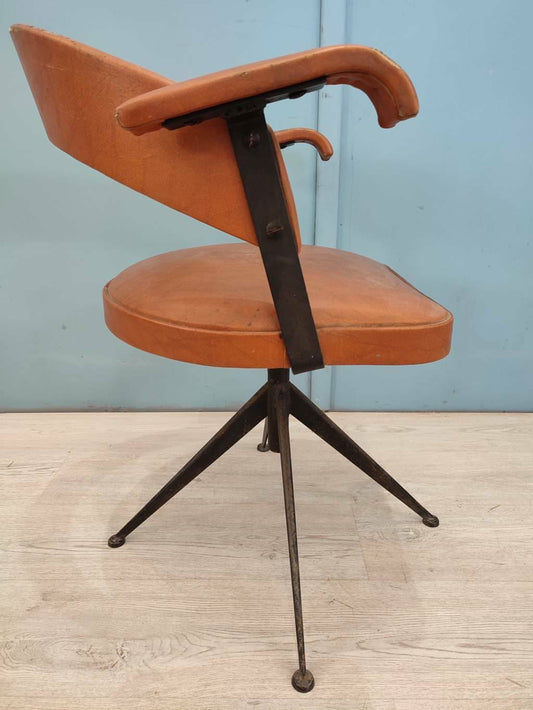 49829 Poltroncina girevole vintage in pelle marrone