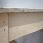 93025 Tavolo anni '50 con base bianca in legno e piano in marmo grigio