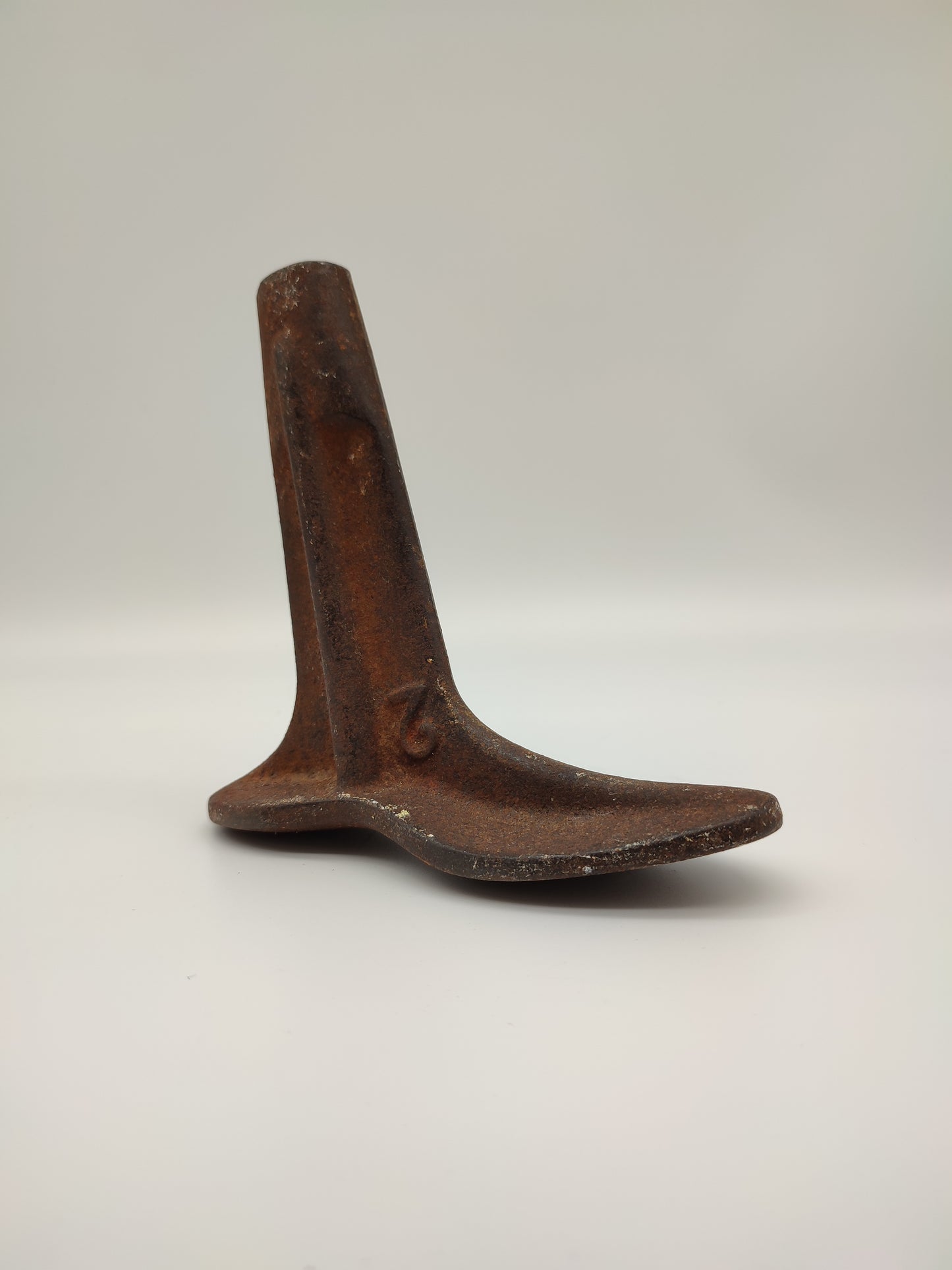 60024 Antico forma scarpe in ferro