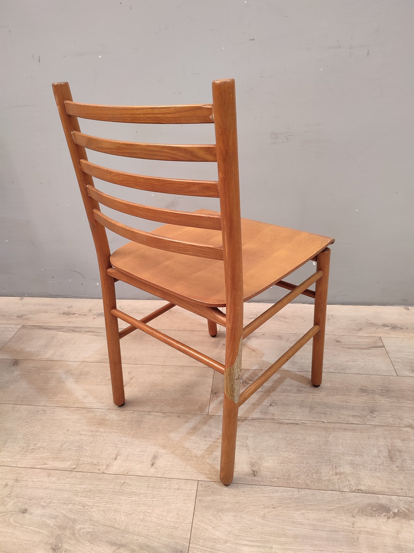 68072 Set n 4 sedie vintage in legno