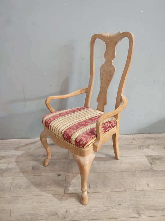 68391 Set n 8 sedie in legno massello di rovere sbiancato con seduta damascata