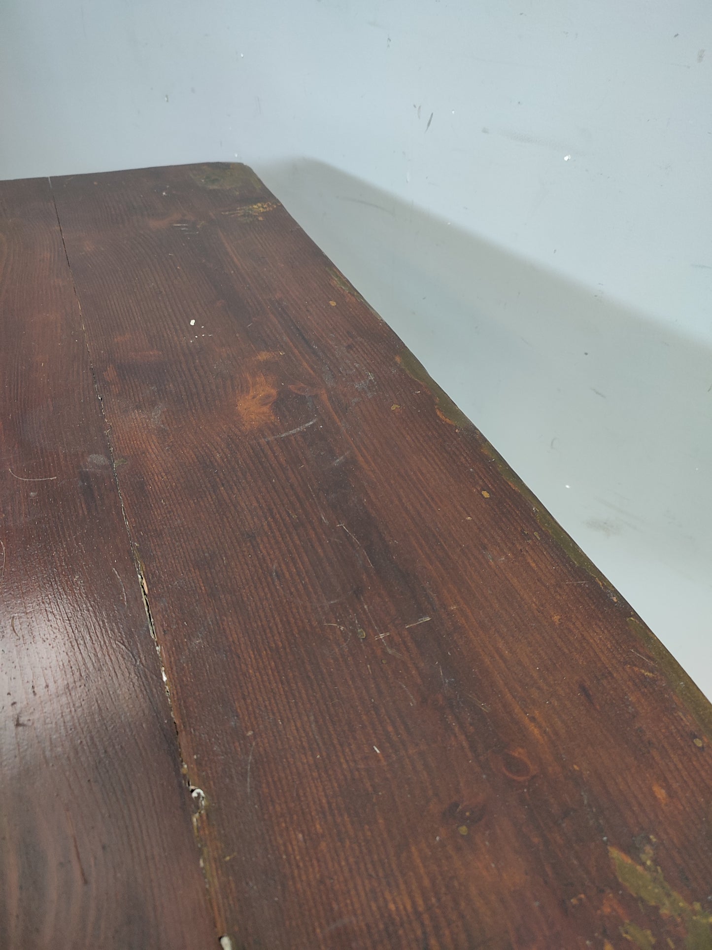 68873 Tavolo quadrato in legno marrone