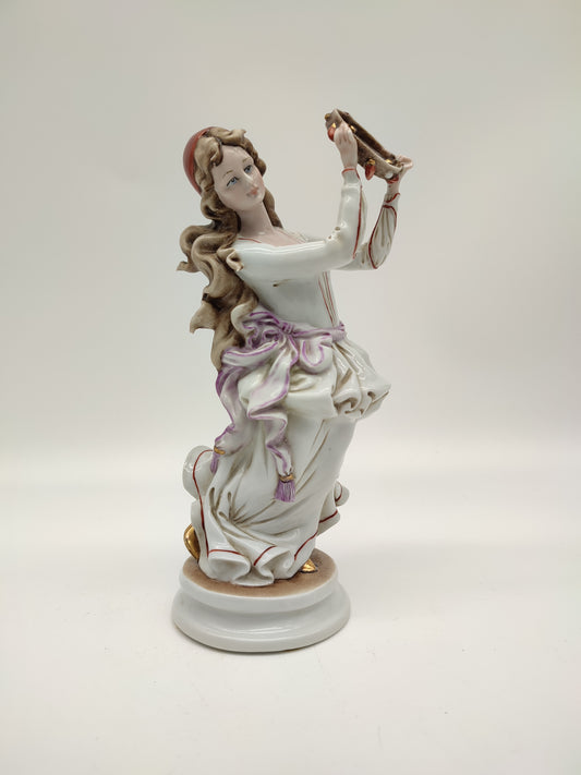 69429 Statuina ballerina del 1500 in ceramica di Capodimonte, Roberto Brambilla