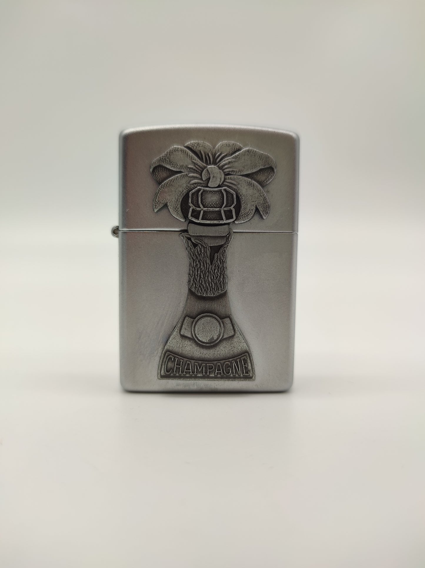 70286 Accendino Zippo champagne