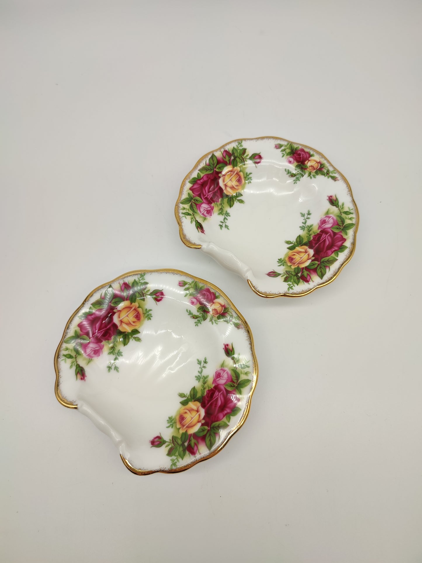 72192 Set n 2 ciotoline forma conchiglia Royal Albert Old Country Roses