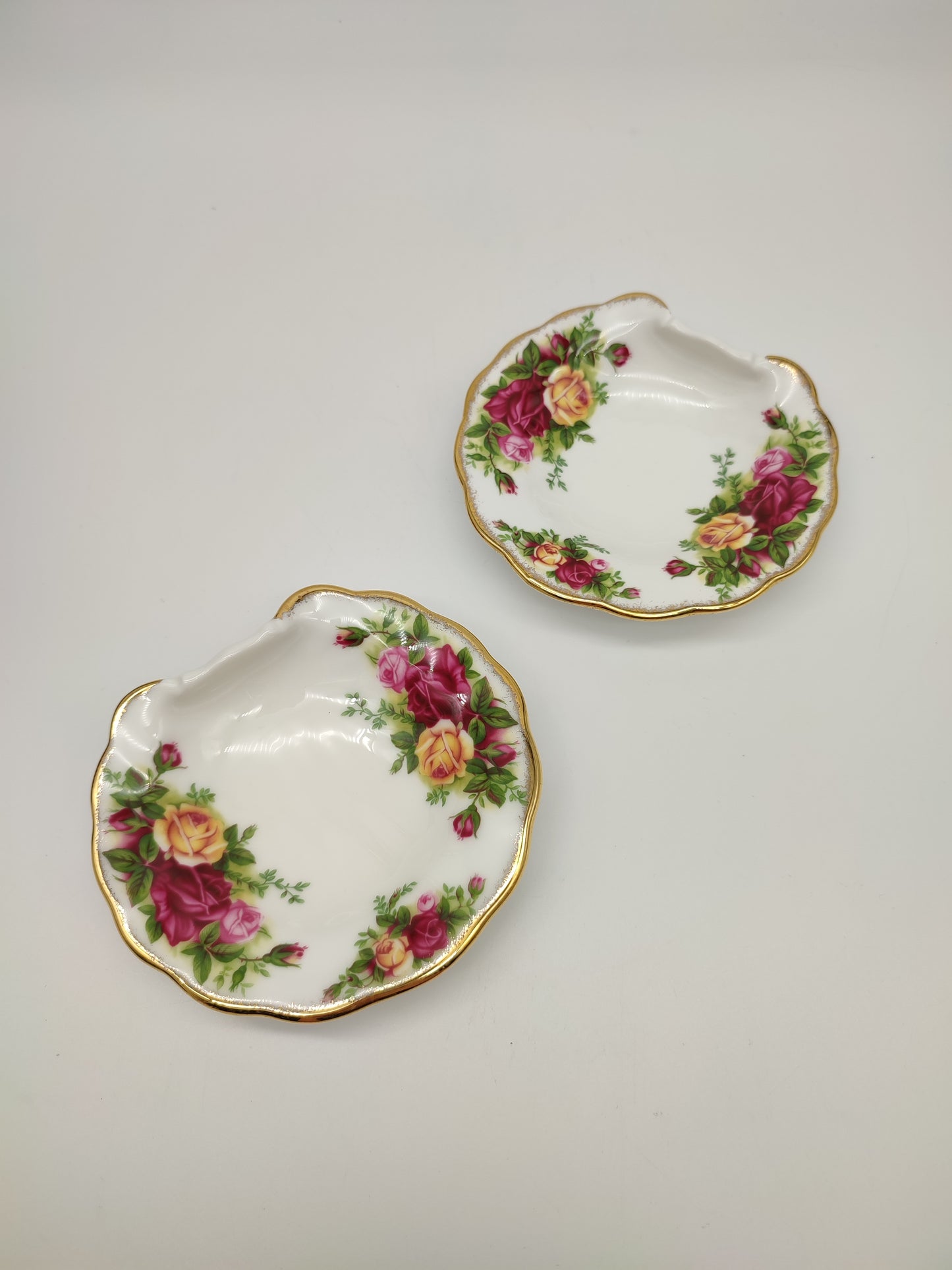 72192 Set n 2 ciotoline forma conchiglia Royal Albert Old Country Roses