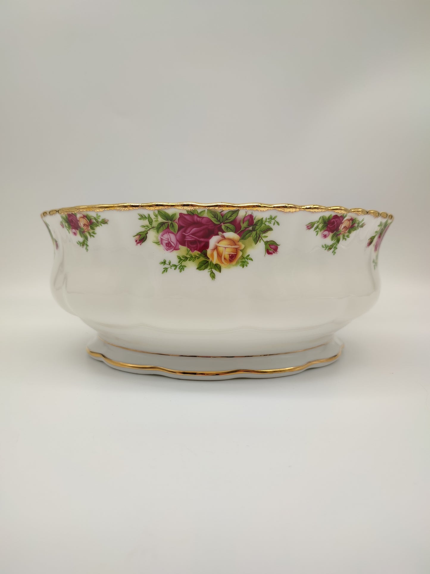 72197 Insalatiera in ceramica Royal Albert Old Country Roses