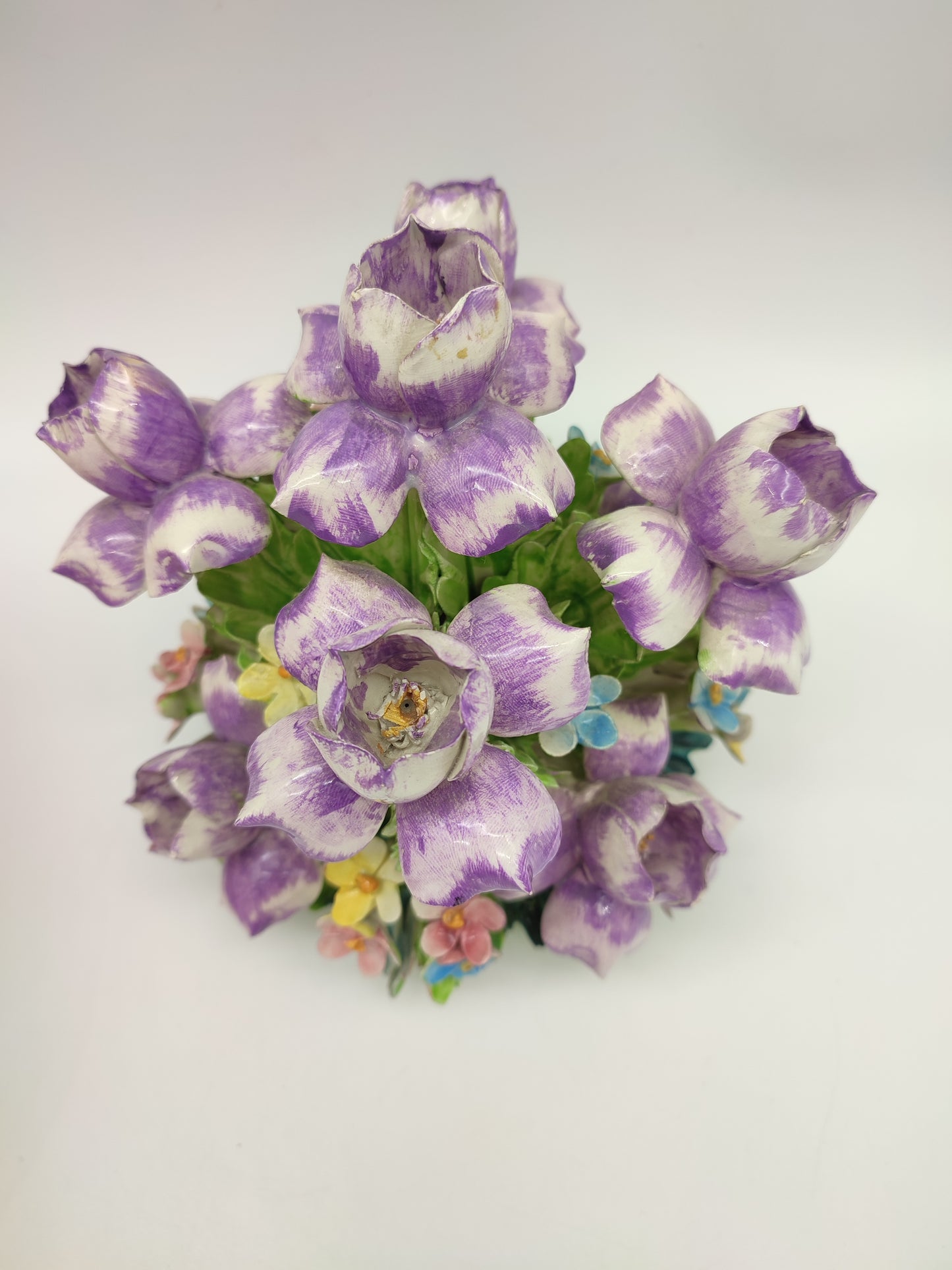 72165 Cesto fiori in ceramica di Capodimonte