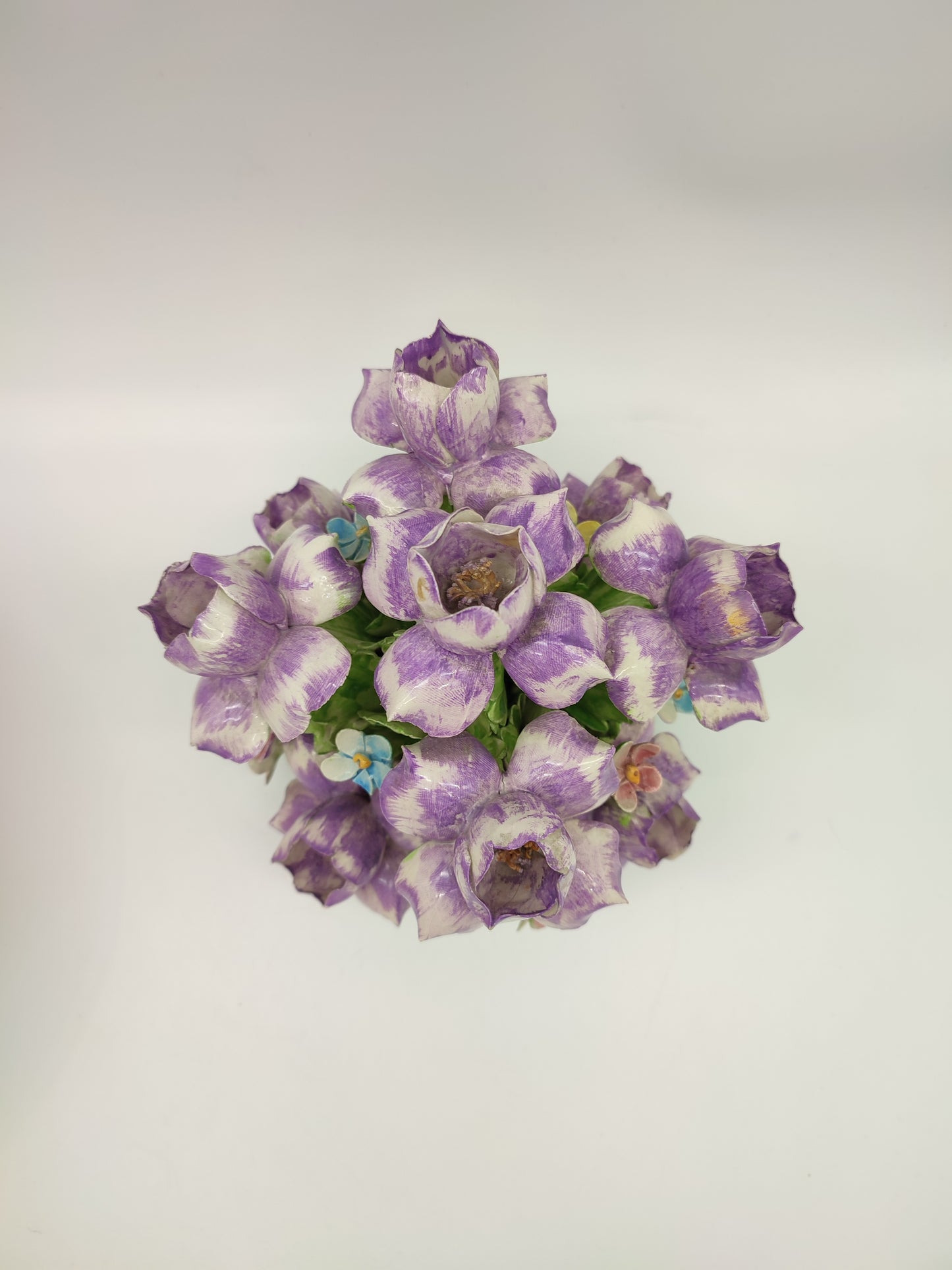 72165 Cesto fiori in ceramica di Capodimonte