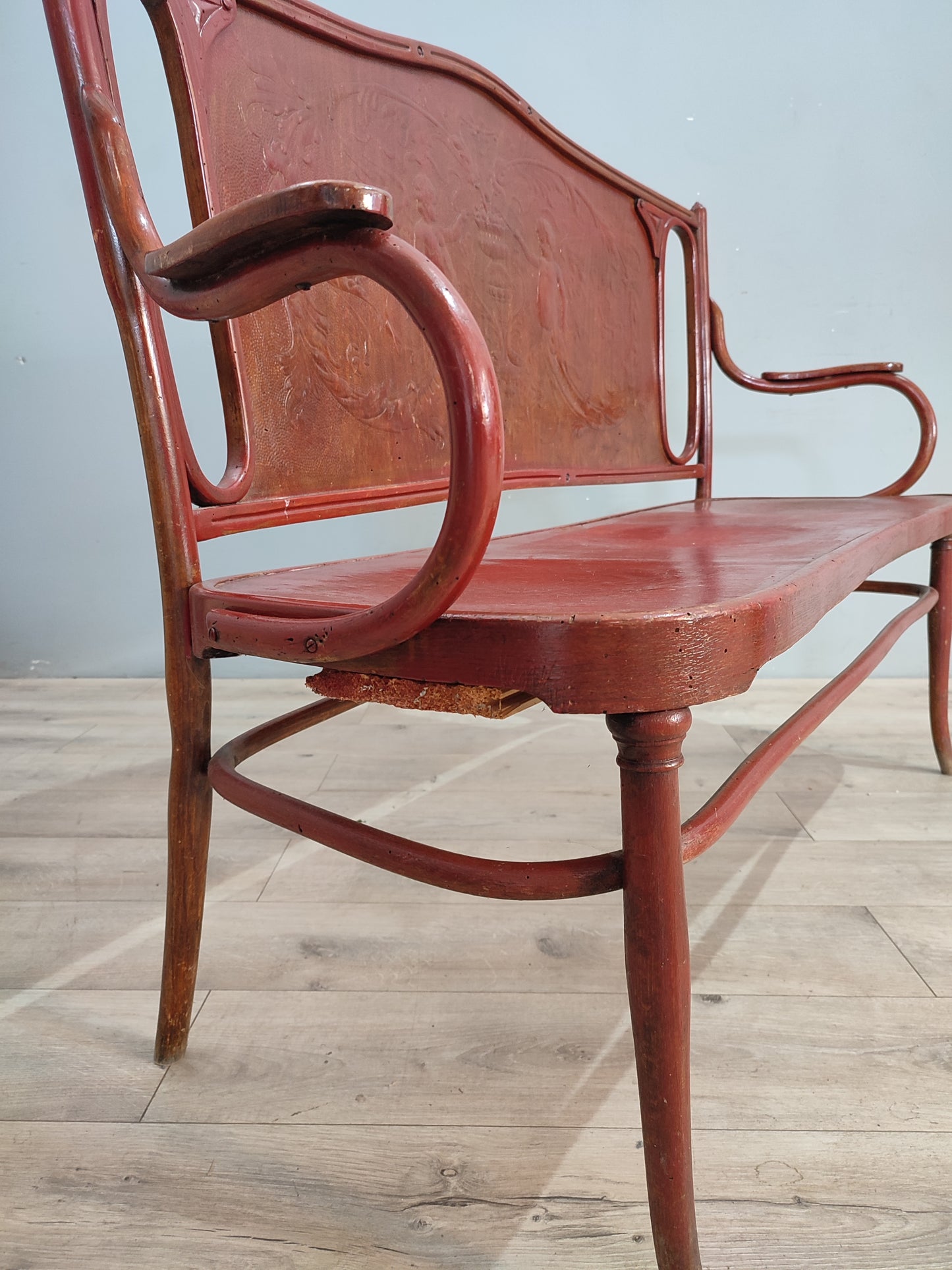 71881 Divanetto stile Thonet rosso