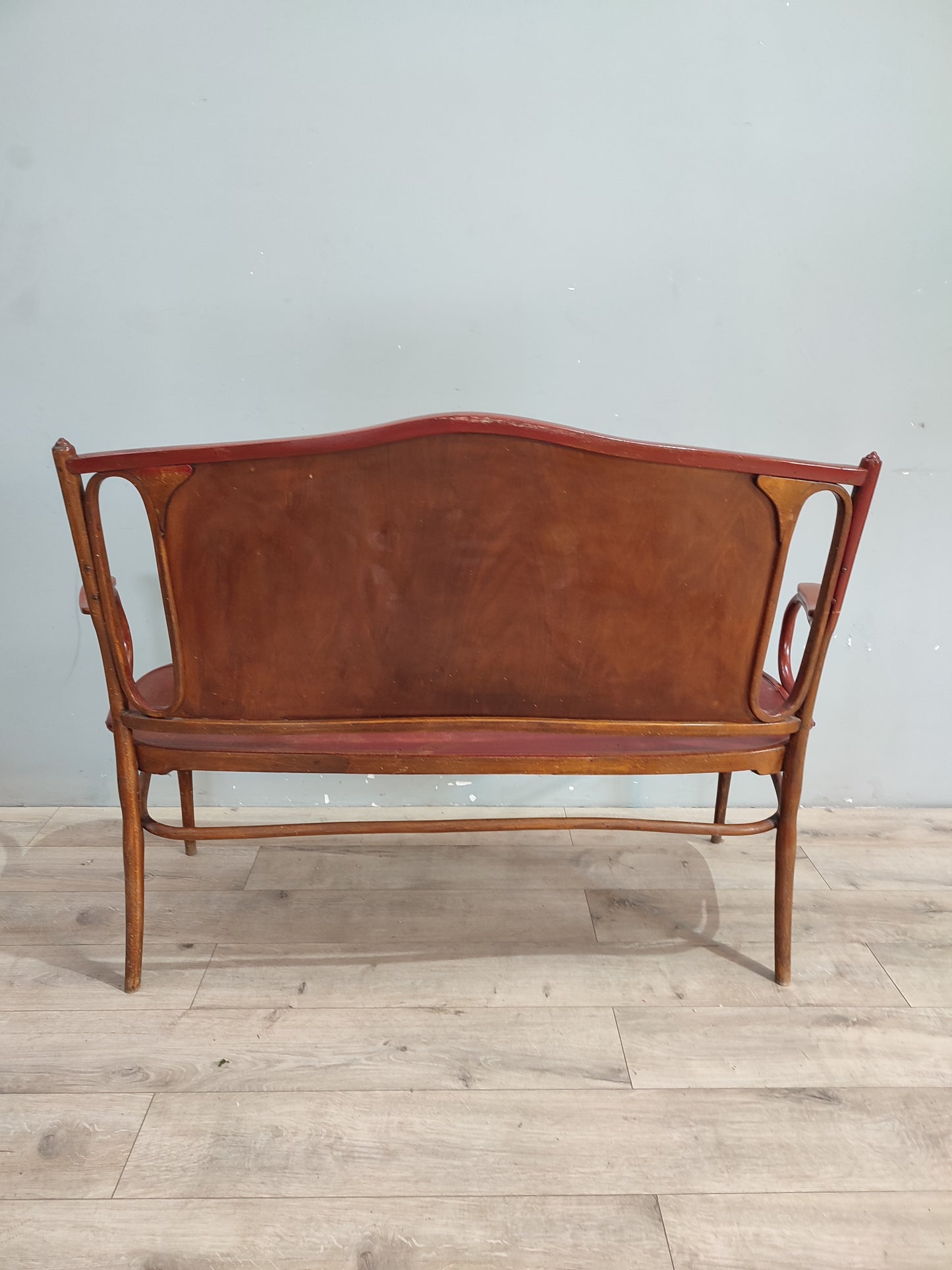 71881 Divanetto stile Thonet rosso