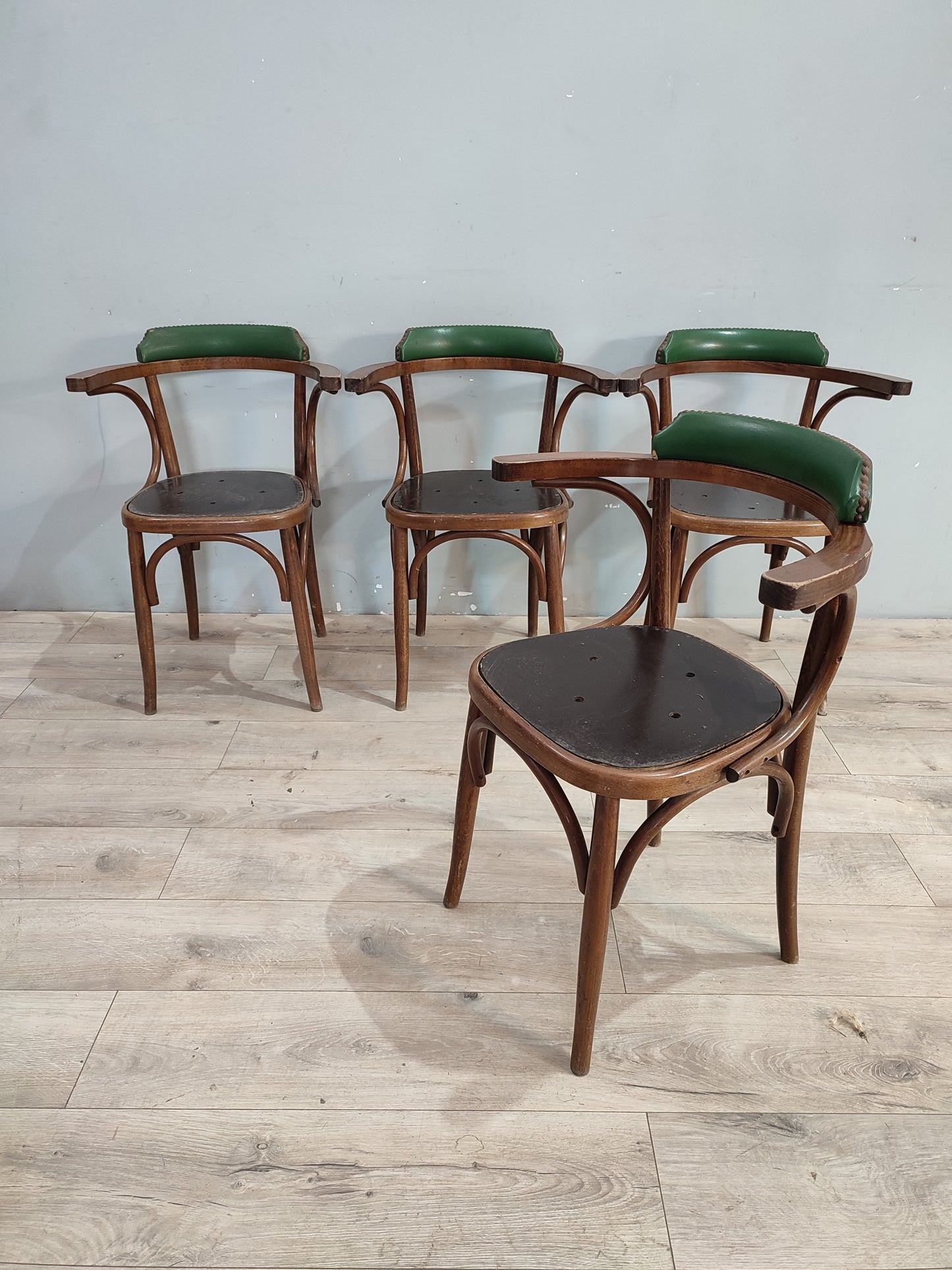 72319 Set n 4 sedie stile Thonet con schienale verde