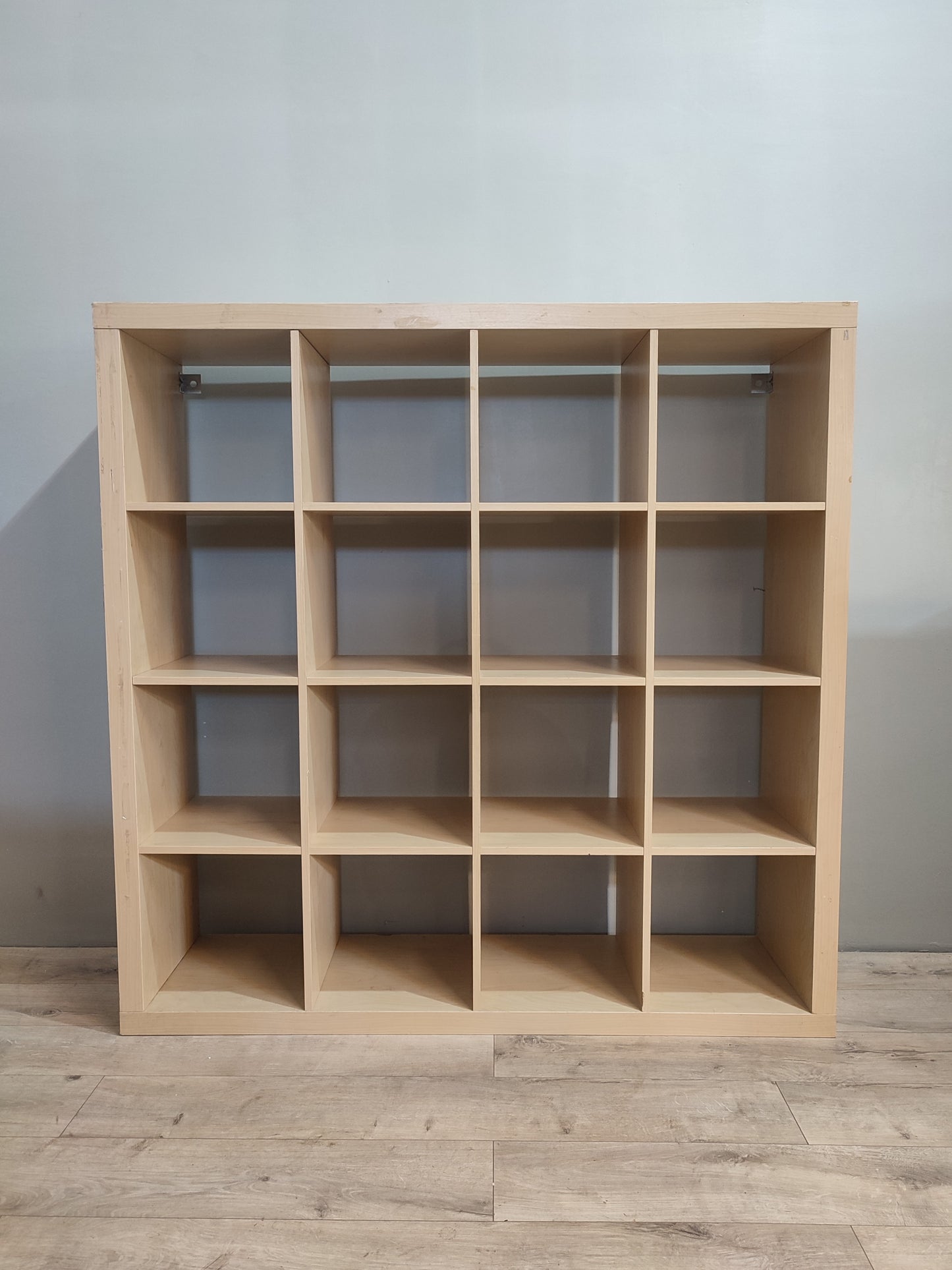 73647 Libreria Ikea Kallax  16 cubi color legno chiaro