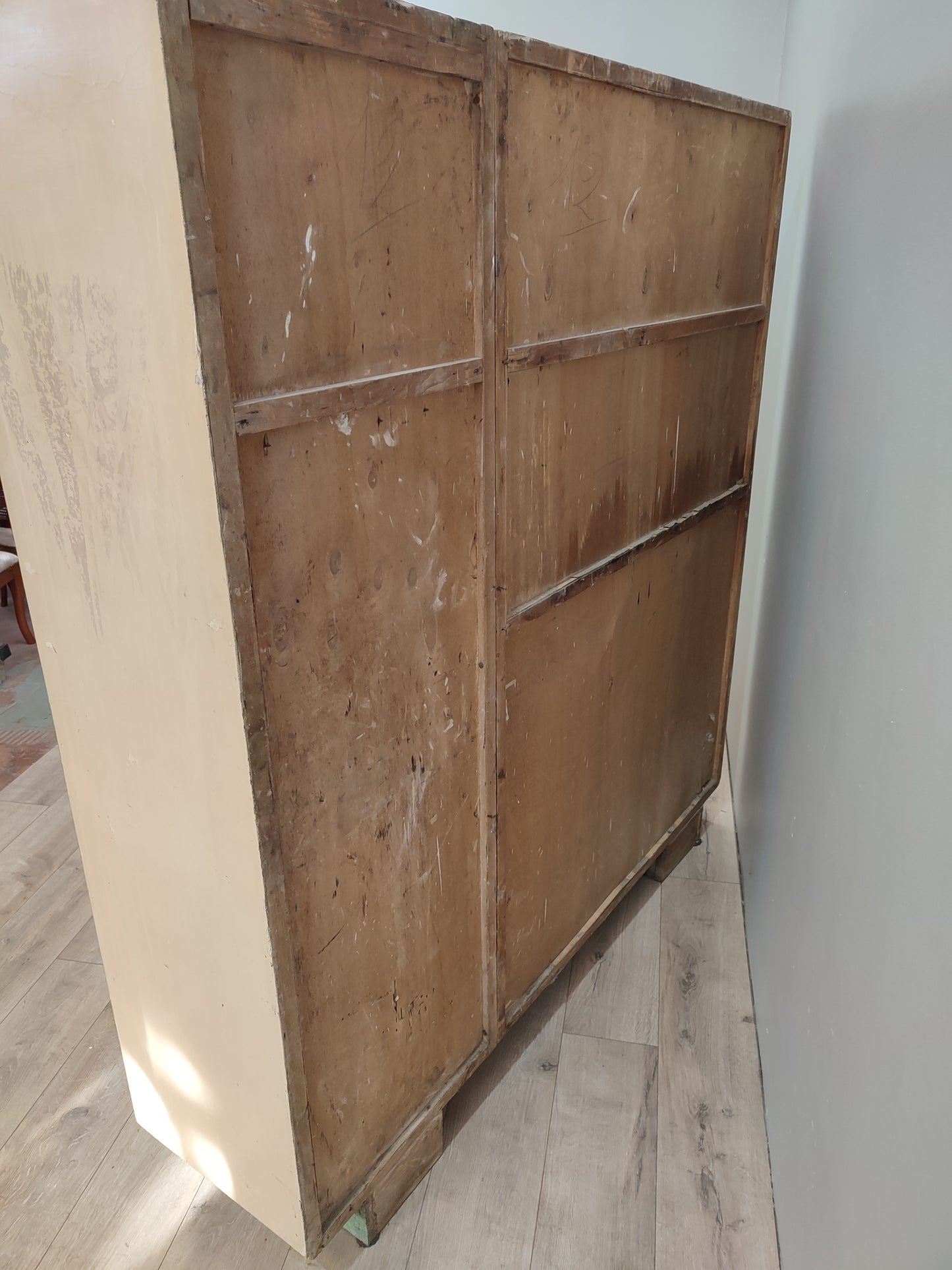 74068 Credenza anni '50 bianca e verde