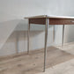 70470 Tavolo con piano in formica marrone