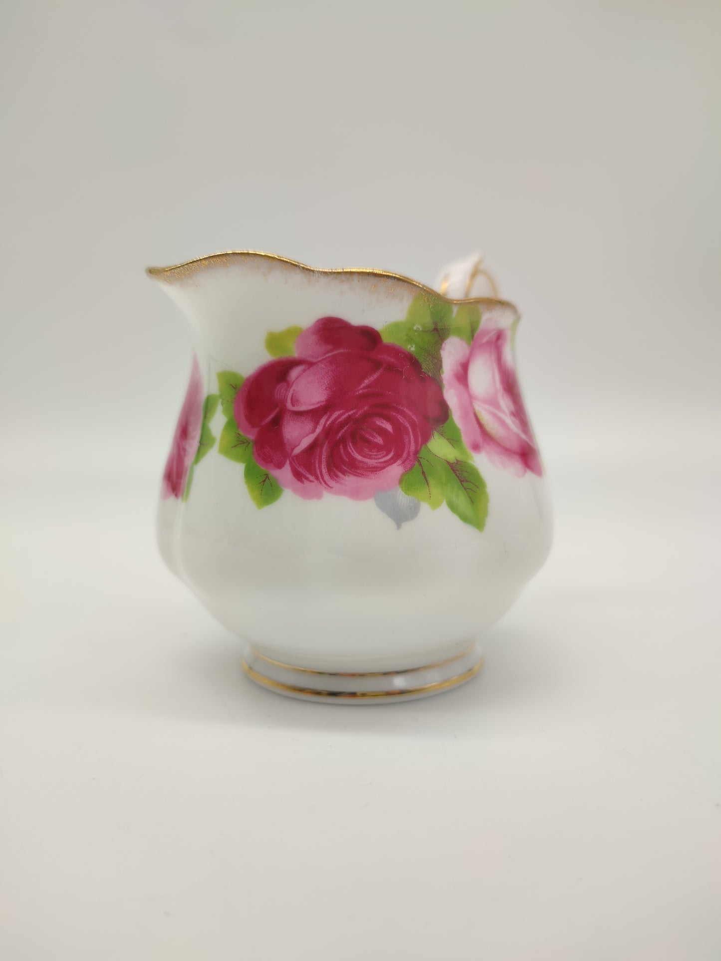 70819 Lattiera in ceramica Royal Albert Old English Rose