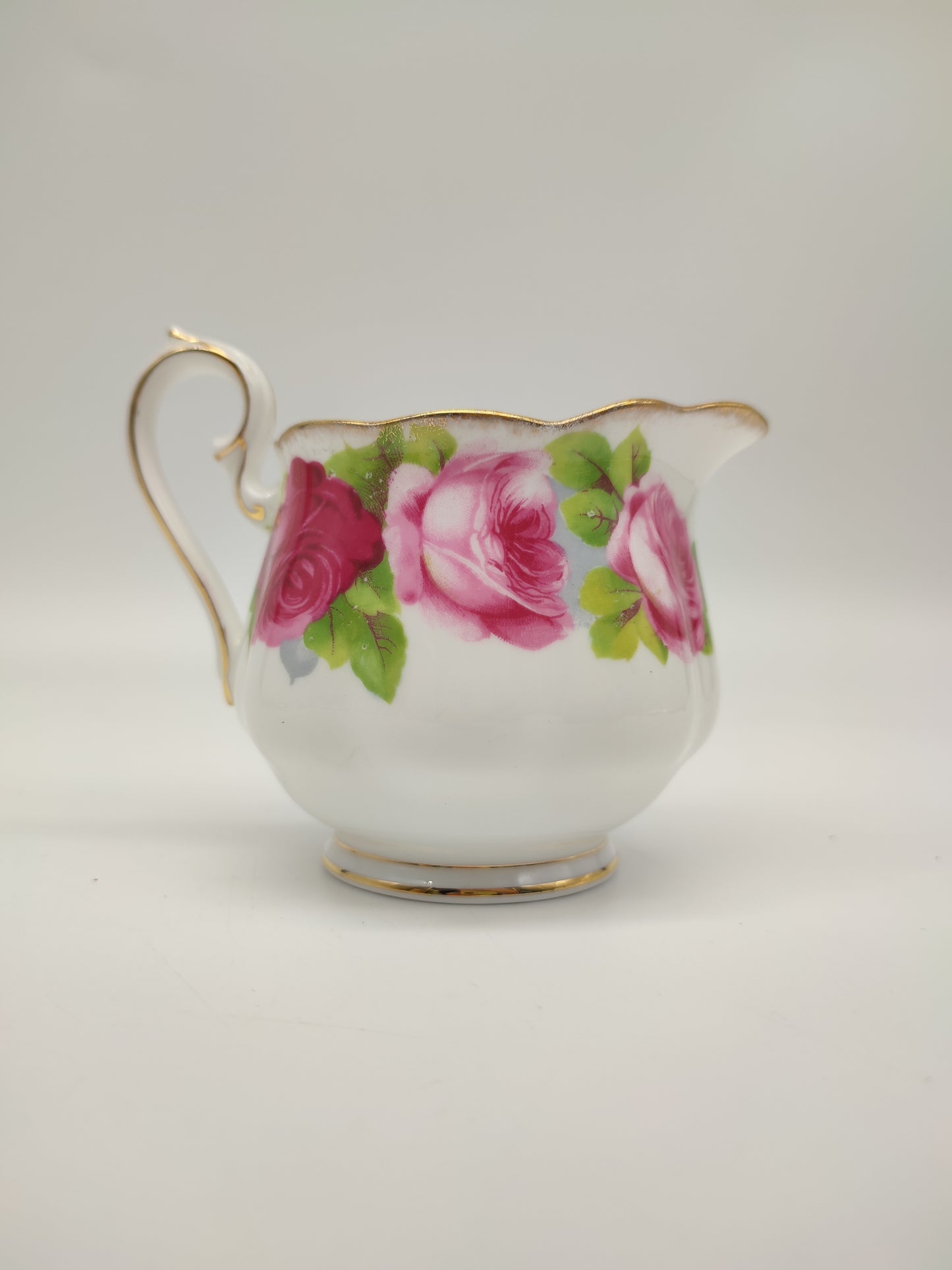 70819 Lattiera in ceramica Royal Albert Old English Rose