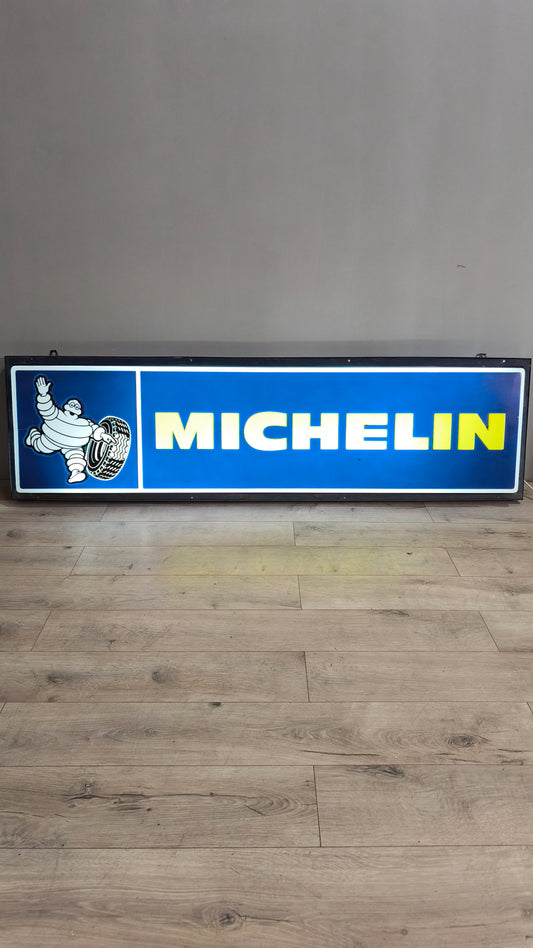 76105 Insegna pubblicitaria luminosa Michelin, anni '70