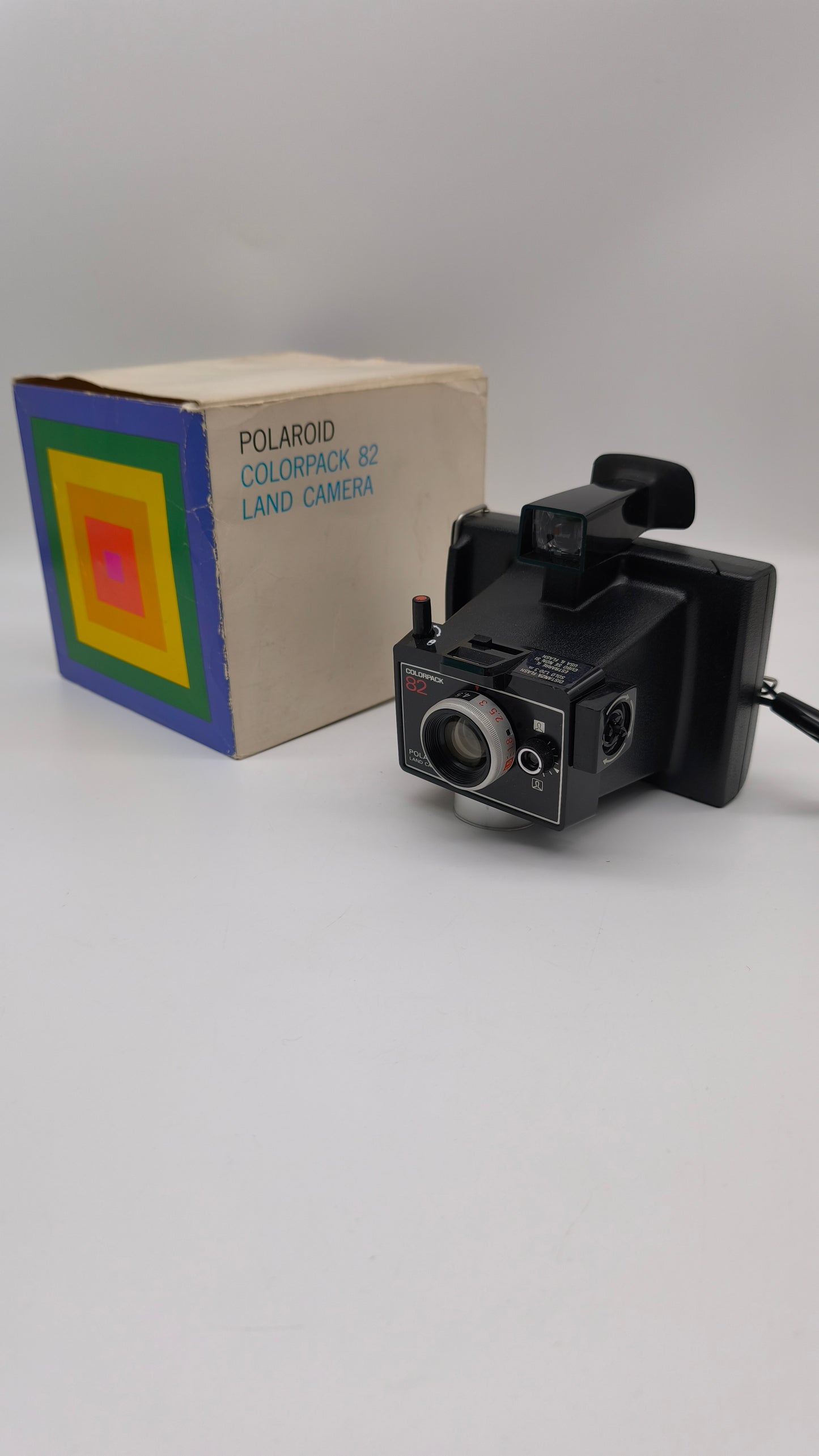 76754 Polaroid Colorpack 82