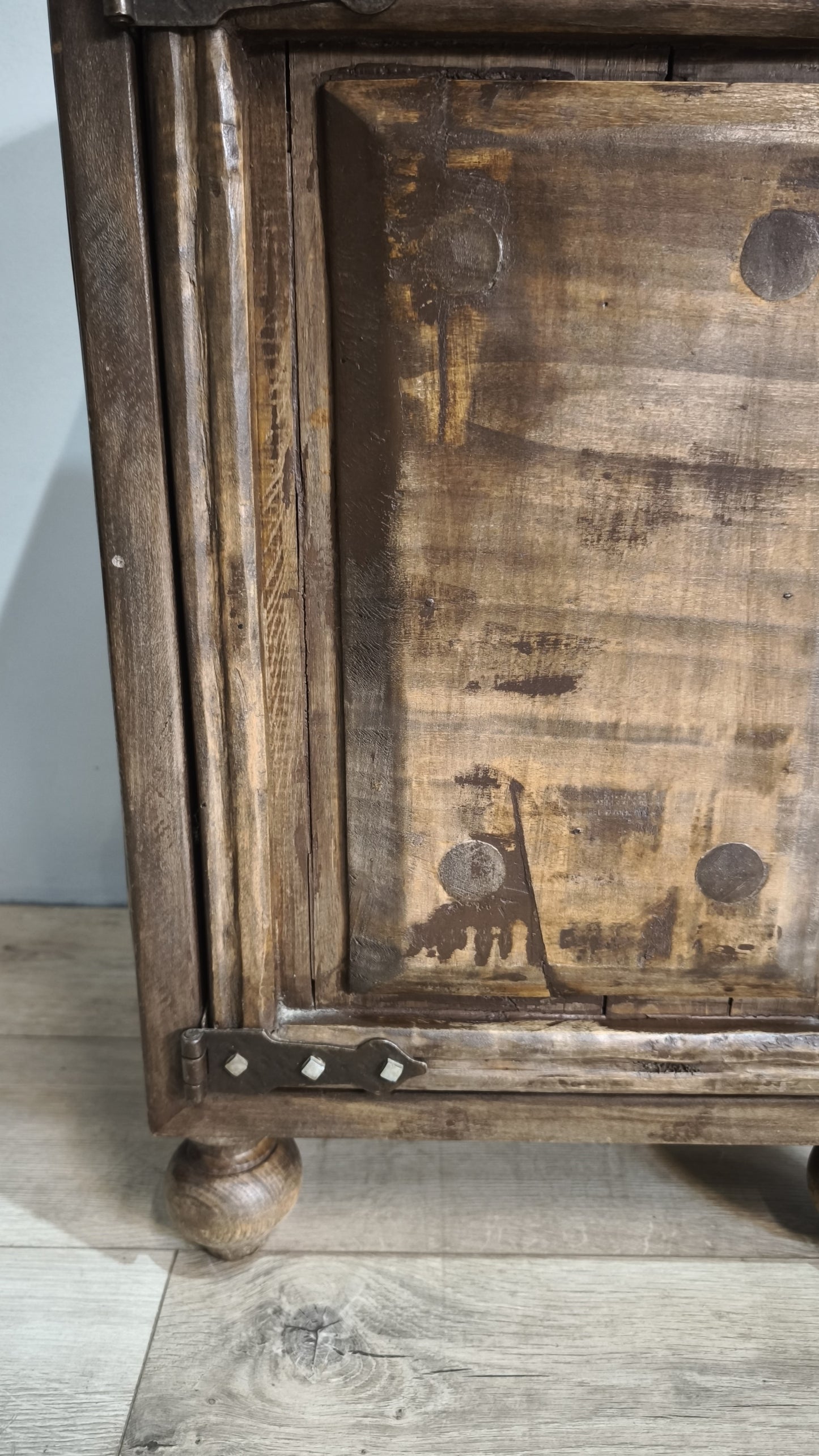 79236 Coppia di comodini in legno massello