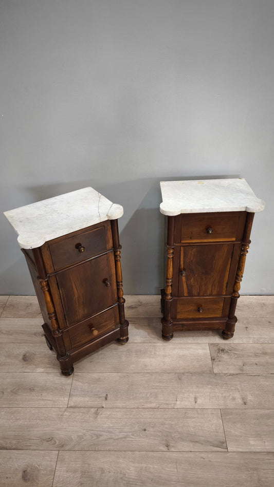 79355 Coppia di comodini in legno con piano in marmo bianco