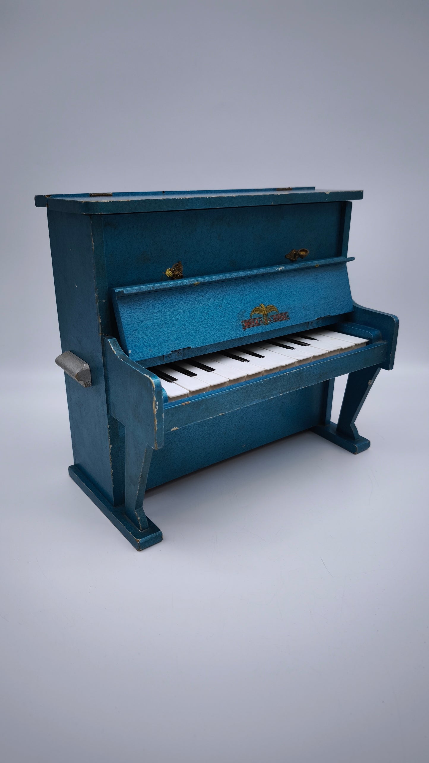 78999 Piccolo pianoforte in legno