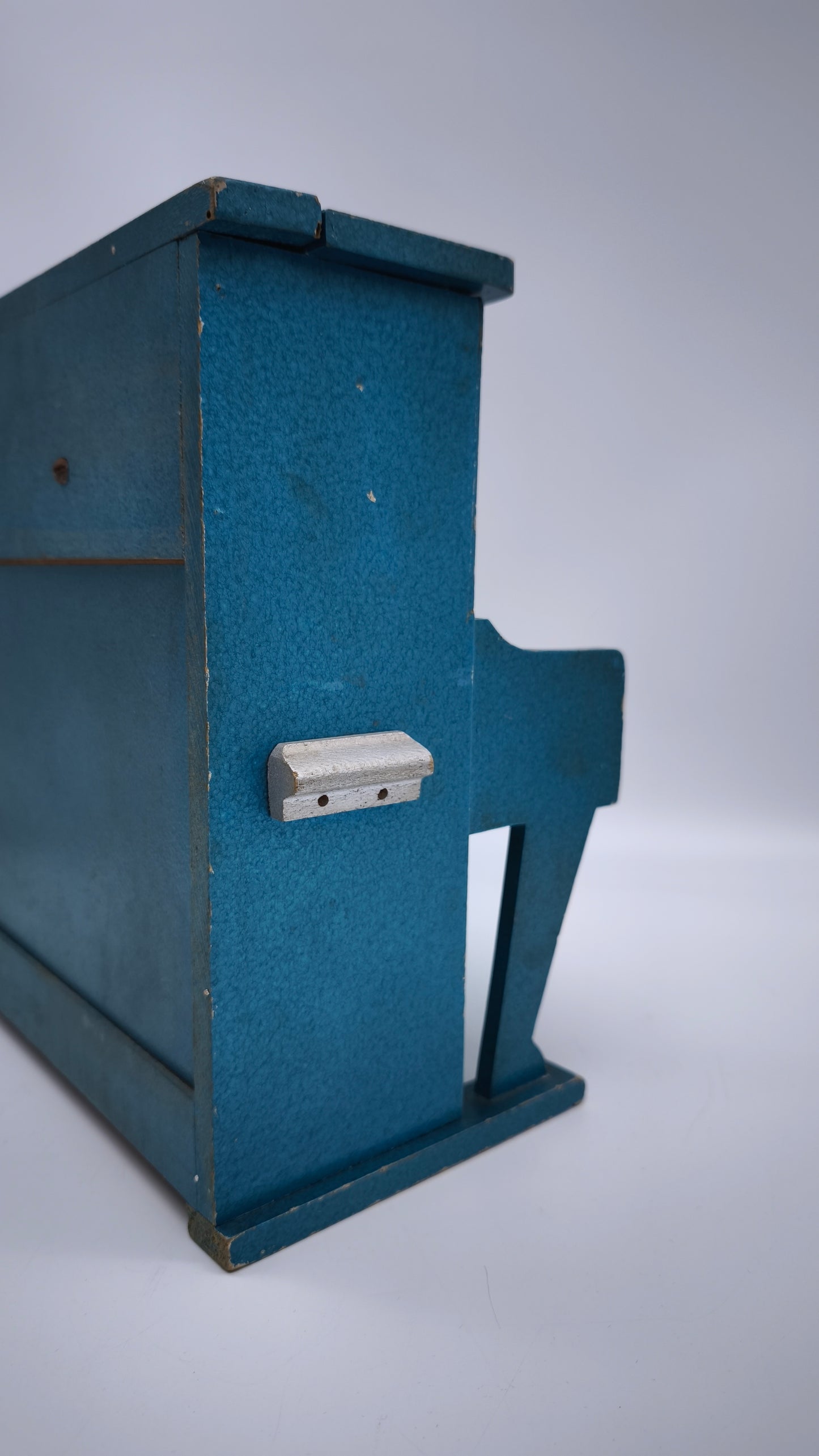 78999 Piccolo pianoforte in legno