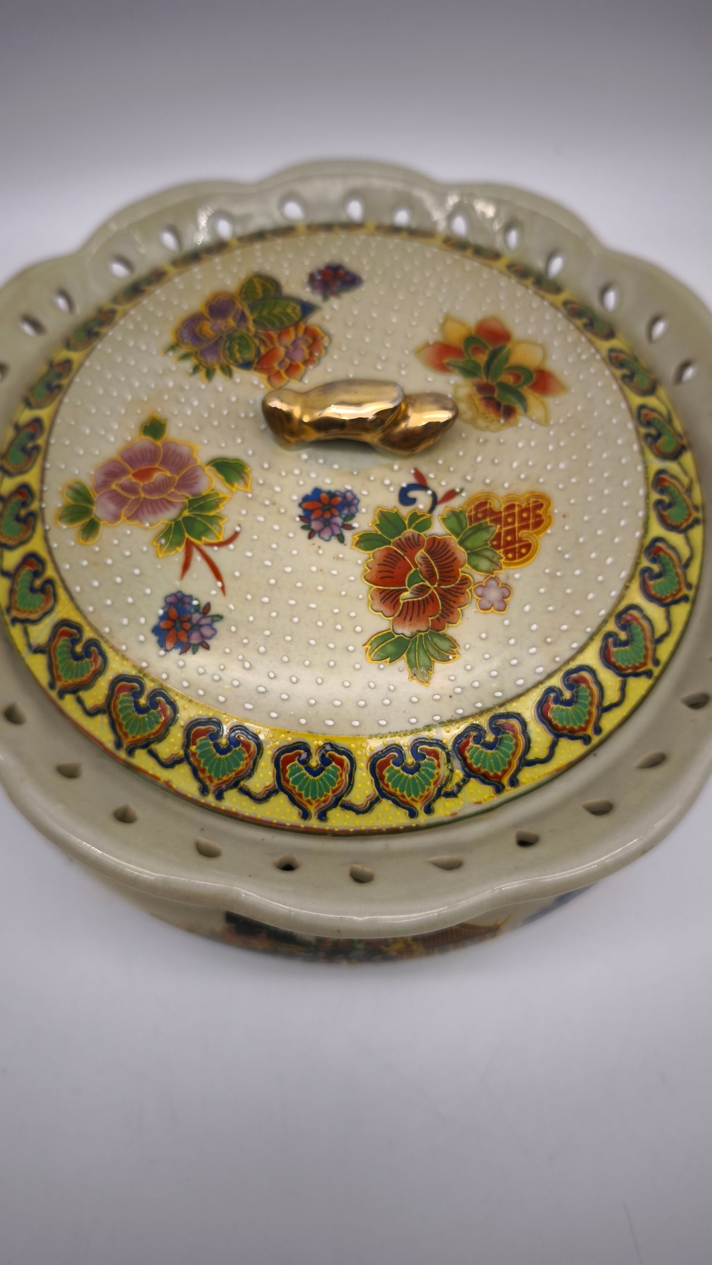 79485 Centrotavola in ceramica Golden Satsuma con coperchio