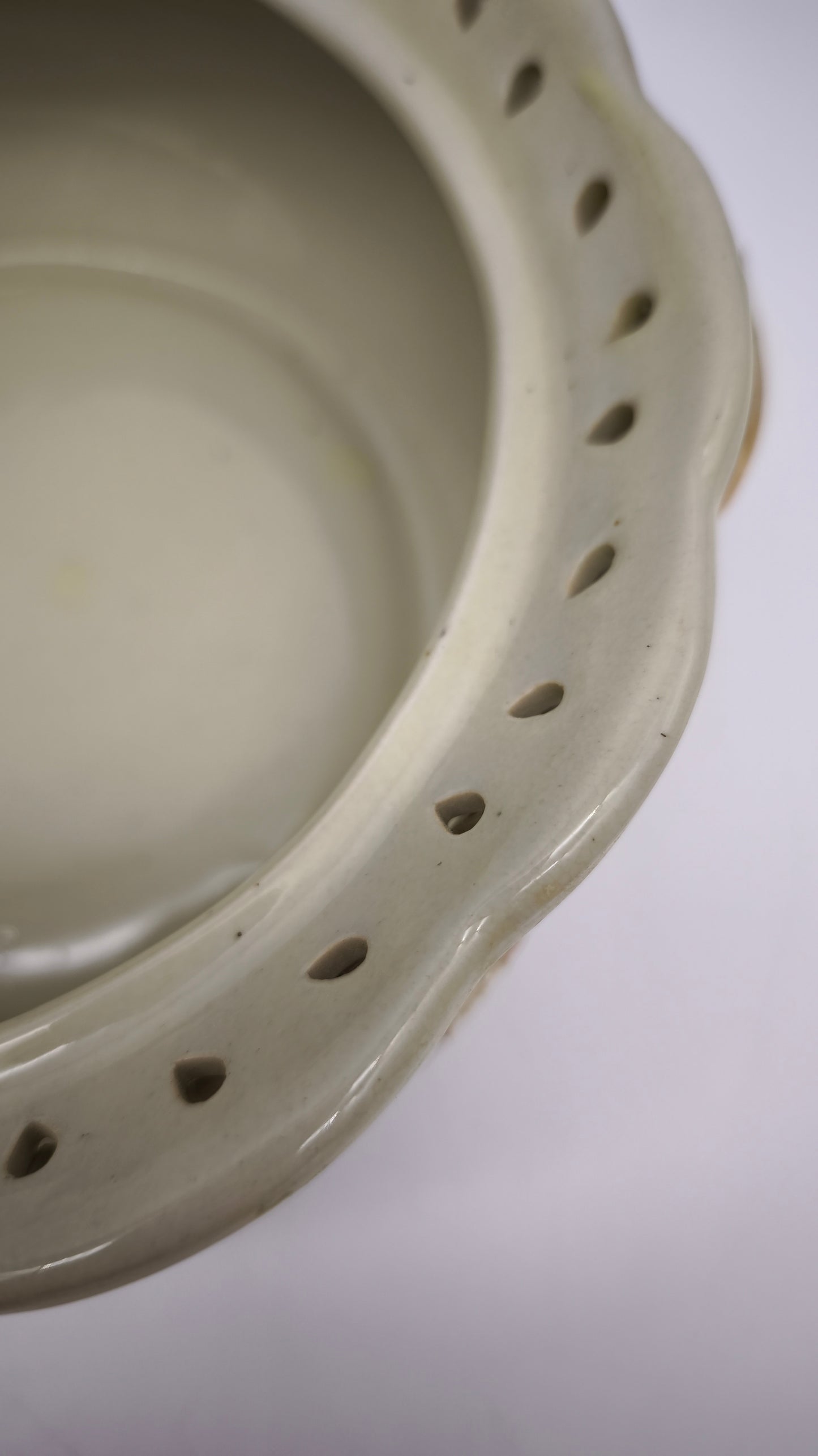 79485 Centrotavola in ceramica Golden Satsuma con coperchio
