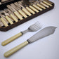79477 Servizio posate da pesce n 6 persone, silver plated e bachelite