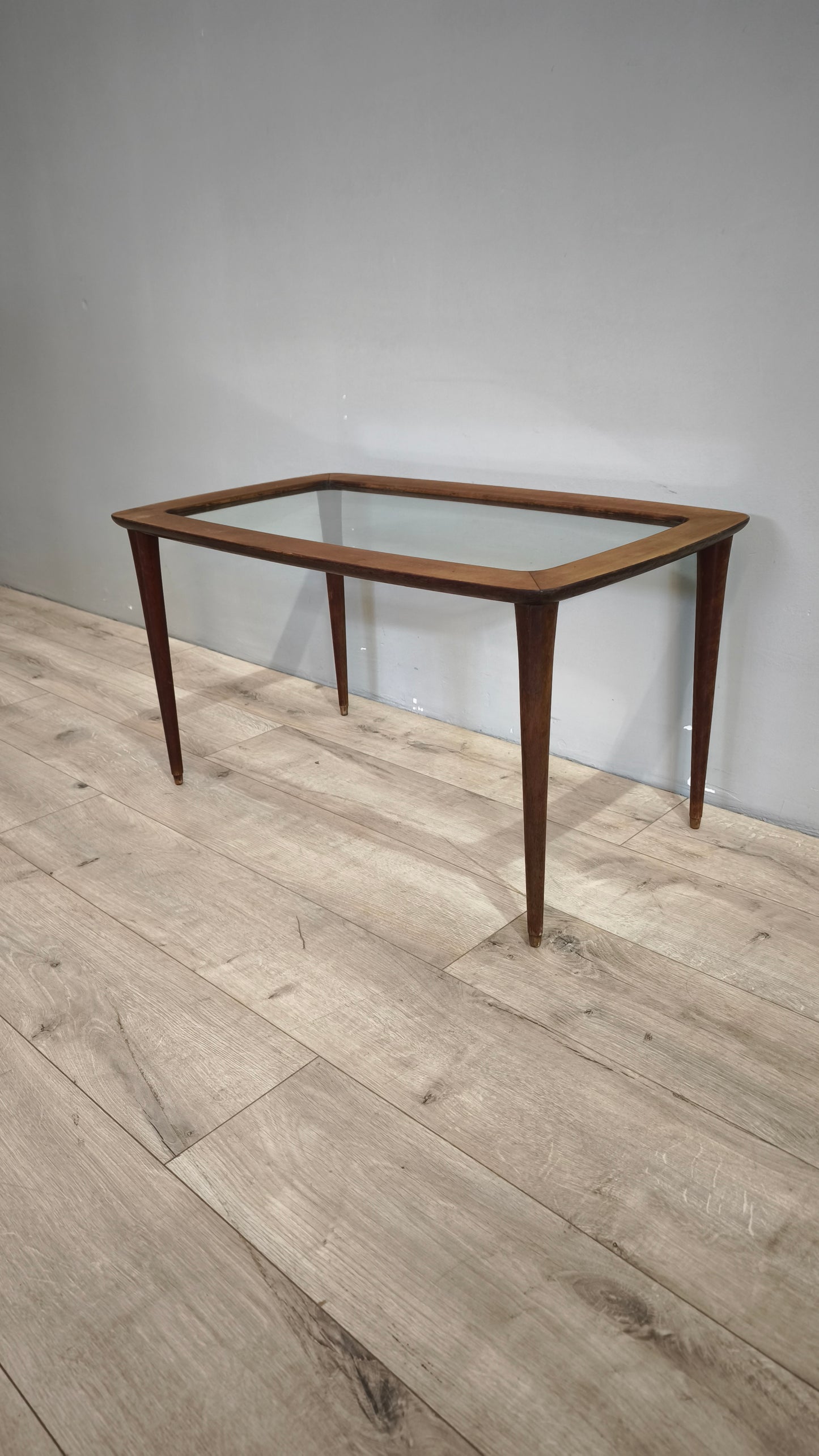 79609 Tavolino in legno e vetro stile nordico