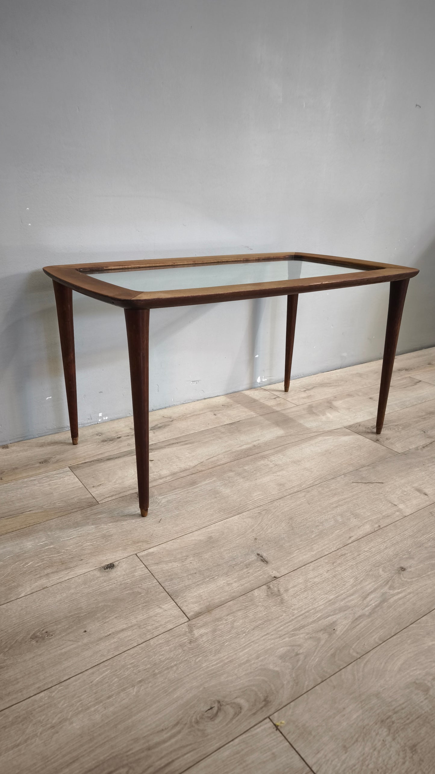 79609 Tavolino in legno e vetro stile nordico