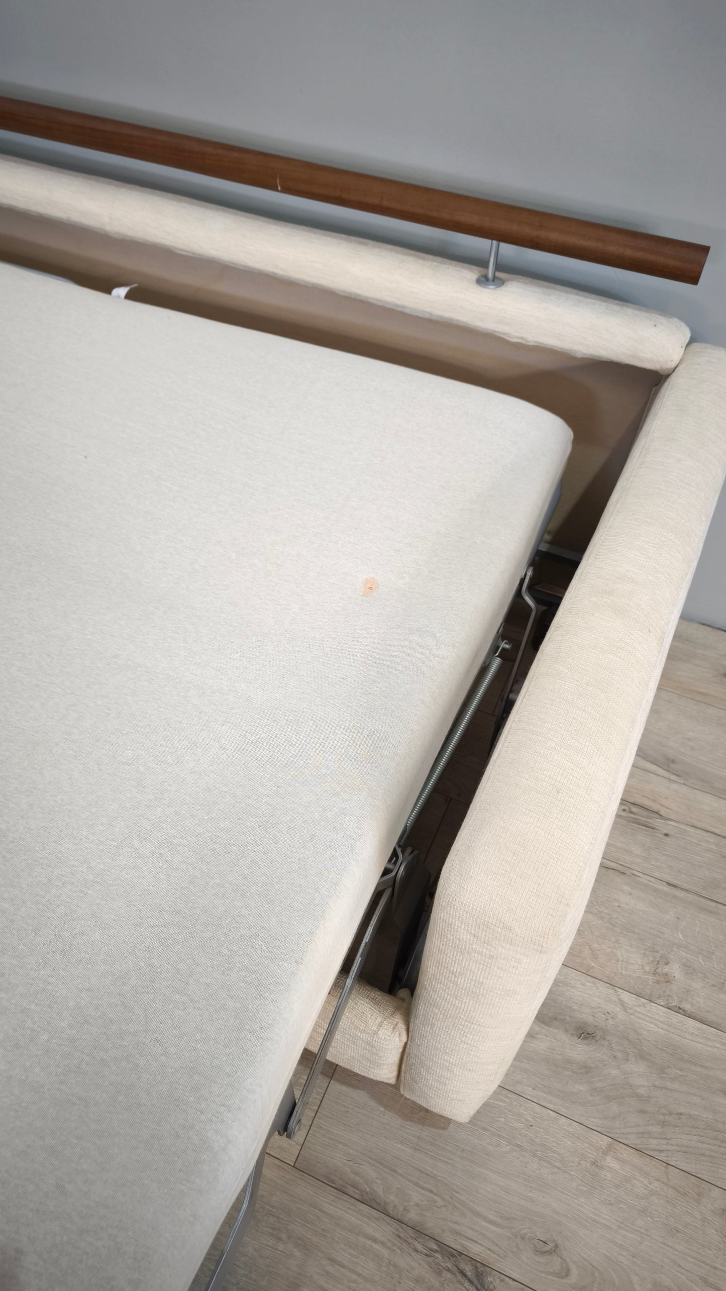 79735 Divano letto bianco
