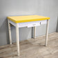 79803 Tavolo allungabile con base bianca e piano giallo