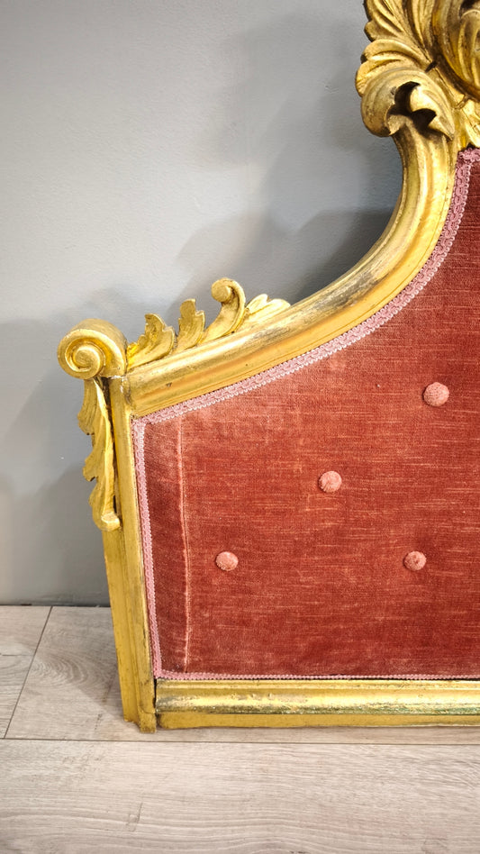 80053 Spalliera letto 1 piazza e mezza in legno dorato e velluto rosso