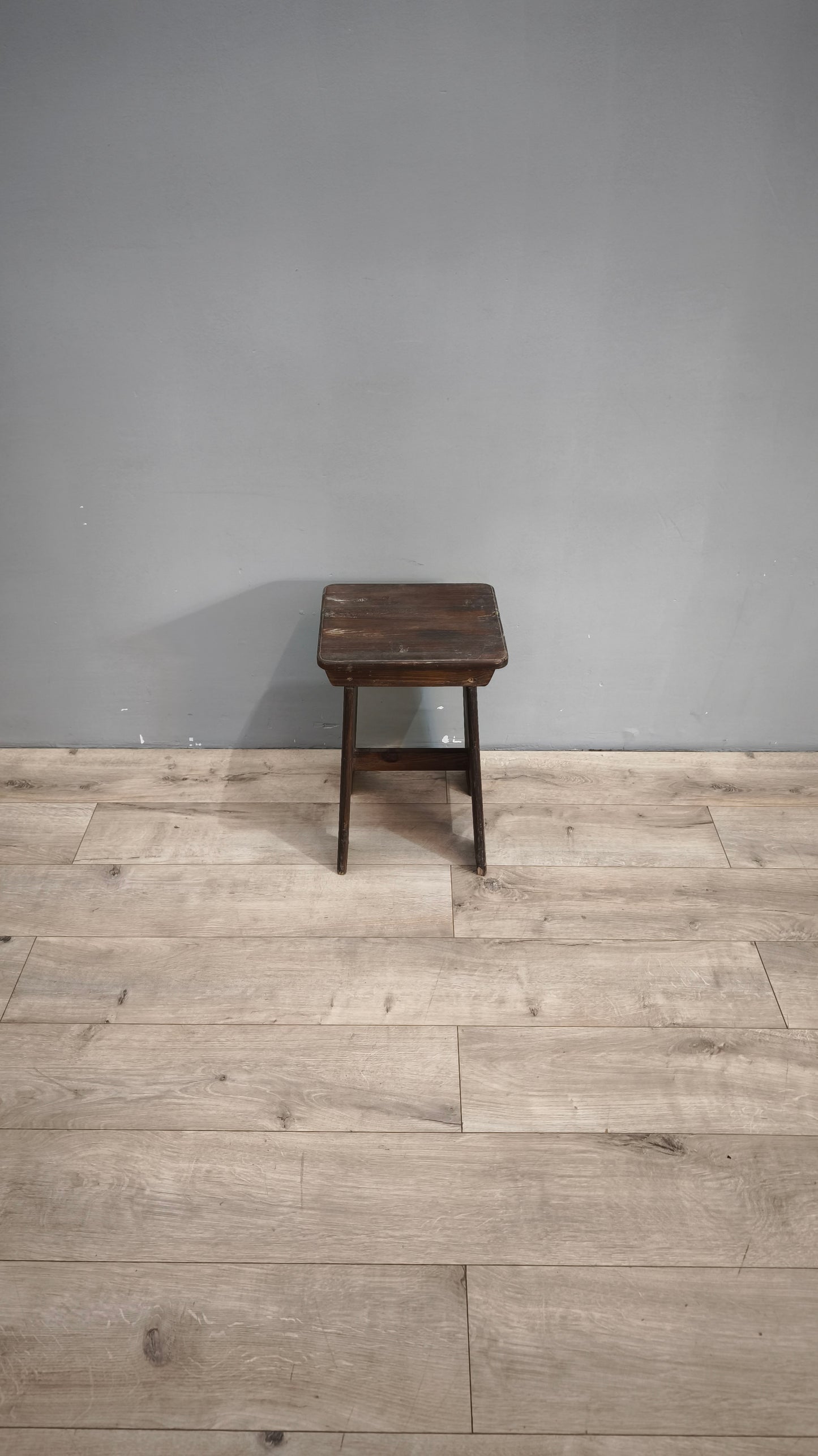 80459 Sgabello in legno