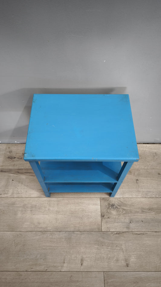 80683 Tavolino in legno dipinto blu