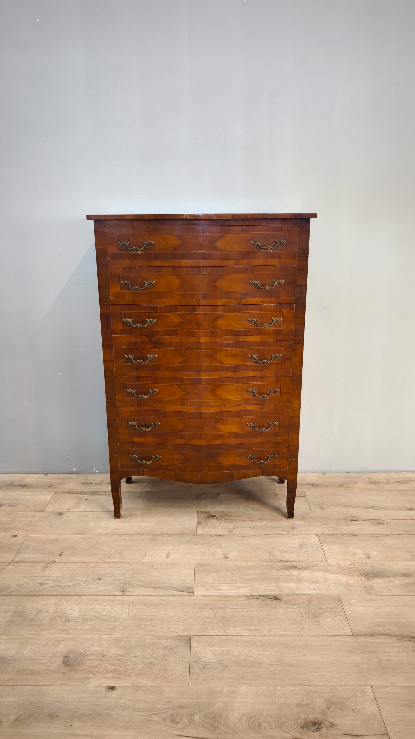 81188 Settimino in legno intarsiato