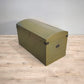 81285 Baule bombato in legno dipinto verde