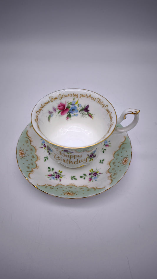 81338 Tazza da tè con piattino in ceramica Royal Albert, Happy Birthday