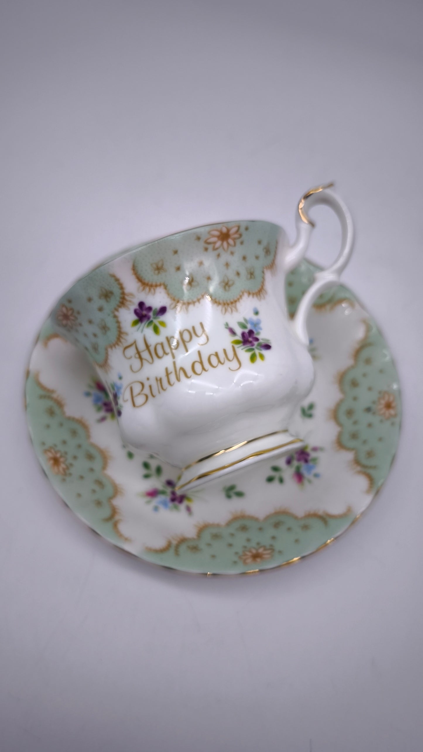 81338 Tazza da tè con piattino in ceramica Royal Albert, Happy Birthday