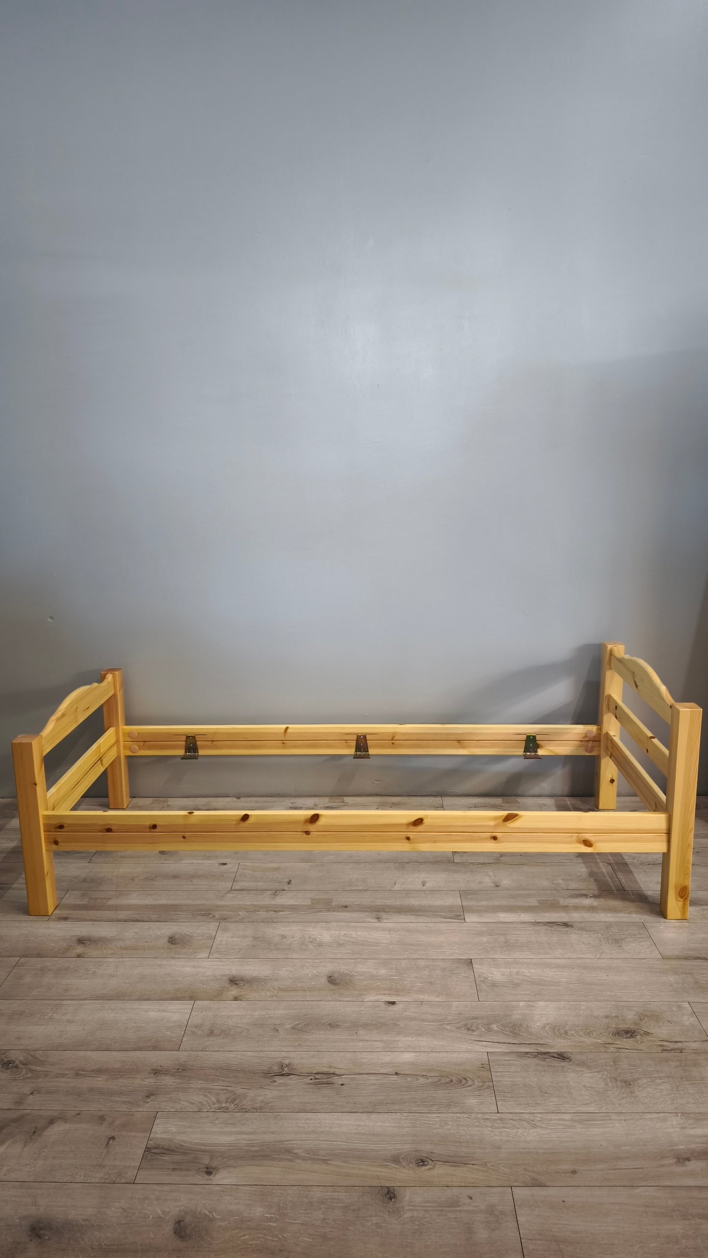81355 Struttura letto singolo in legno