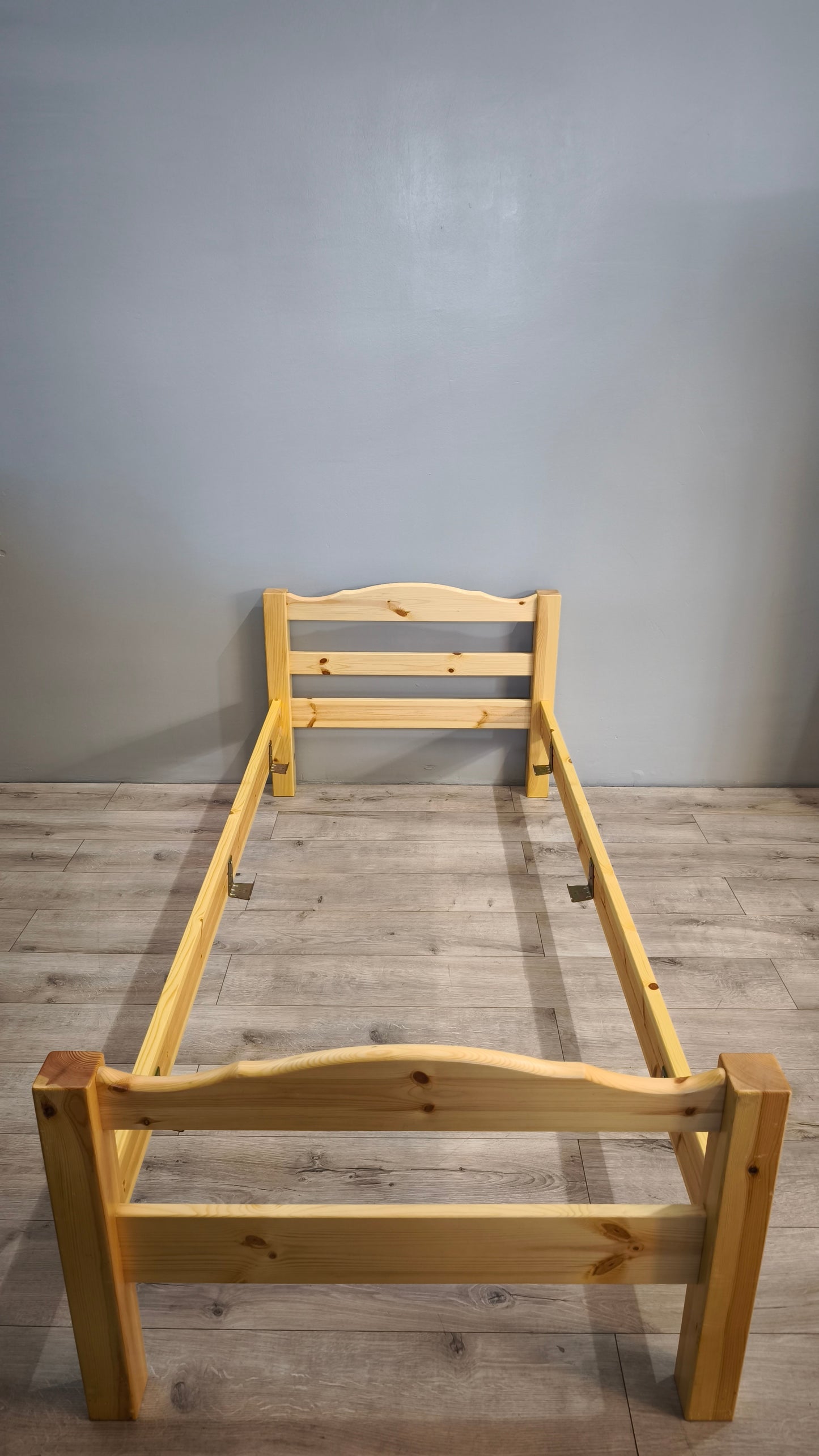 81355 Struttura letto singolo in legno