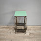 81576 Scaletta vintage pieghevole in ferro e piano in formica verde
