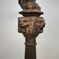 81658 Coppia di colonne in ghisa con base in marmo decorate con drago