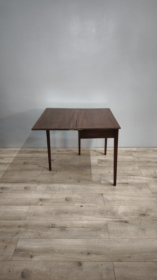 81661 Tavolo da gioco in legno