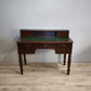 81667 Scrittoio in legno con cassetti e piano verde