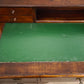 81667 Scrittoio in legno con cassetti e piano verde