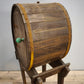 81681 Piccola botte in legno con supporto e sportello frontale