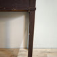 81811 Tavolo in legno scuro con cassetto